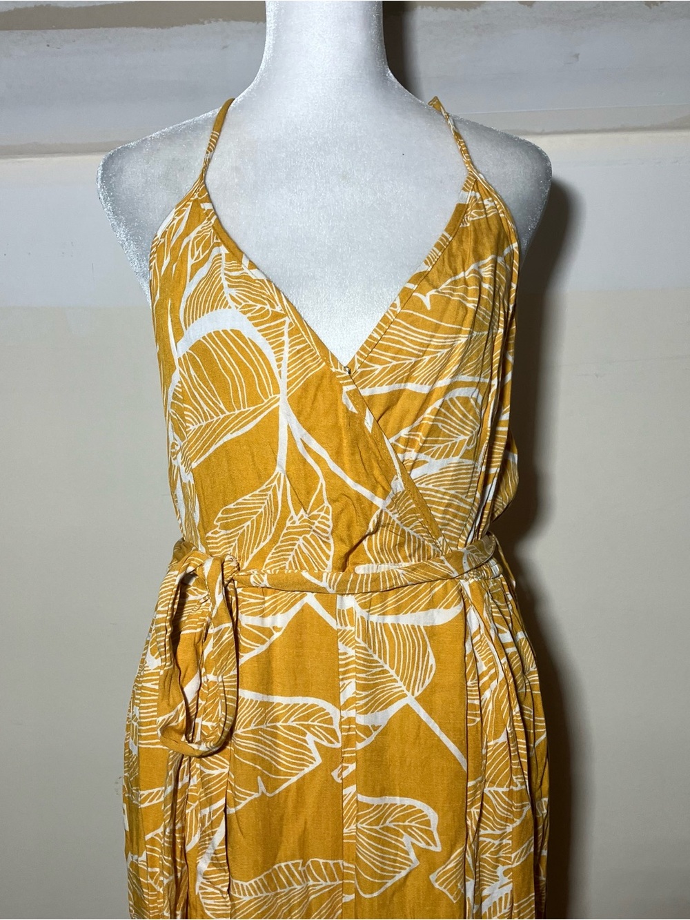 Cupshe Mustard Yellow Floral Maxi Jumpsuit Wide Leg Side Slit size Large - Picture 6 of 8